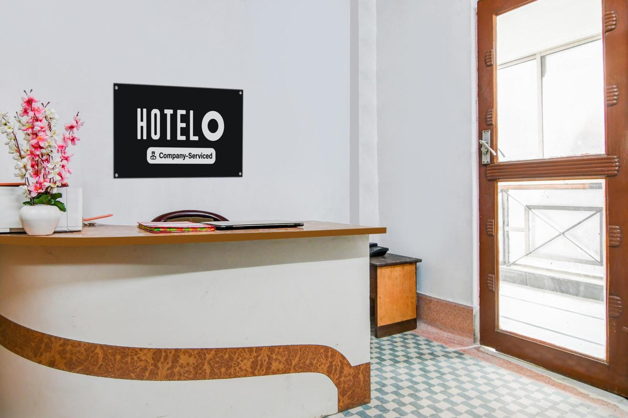 Super Hotel O Lenin Sarani Колката Екстериор снимка