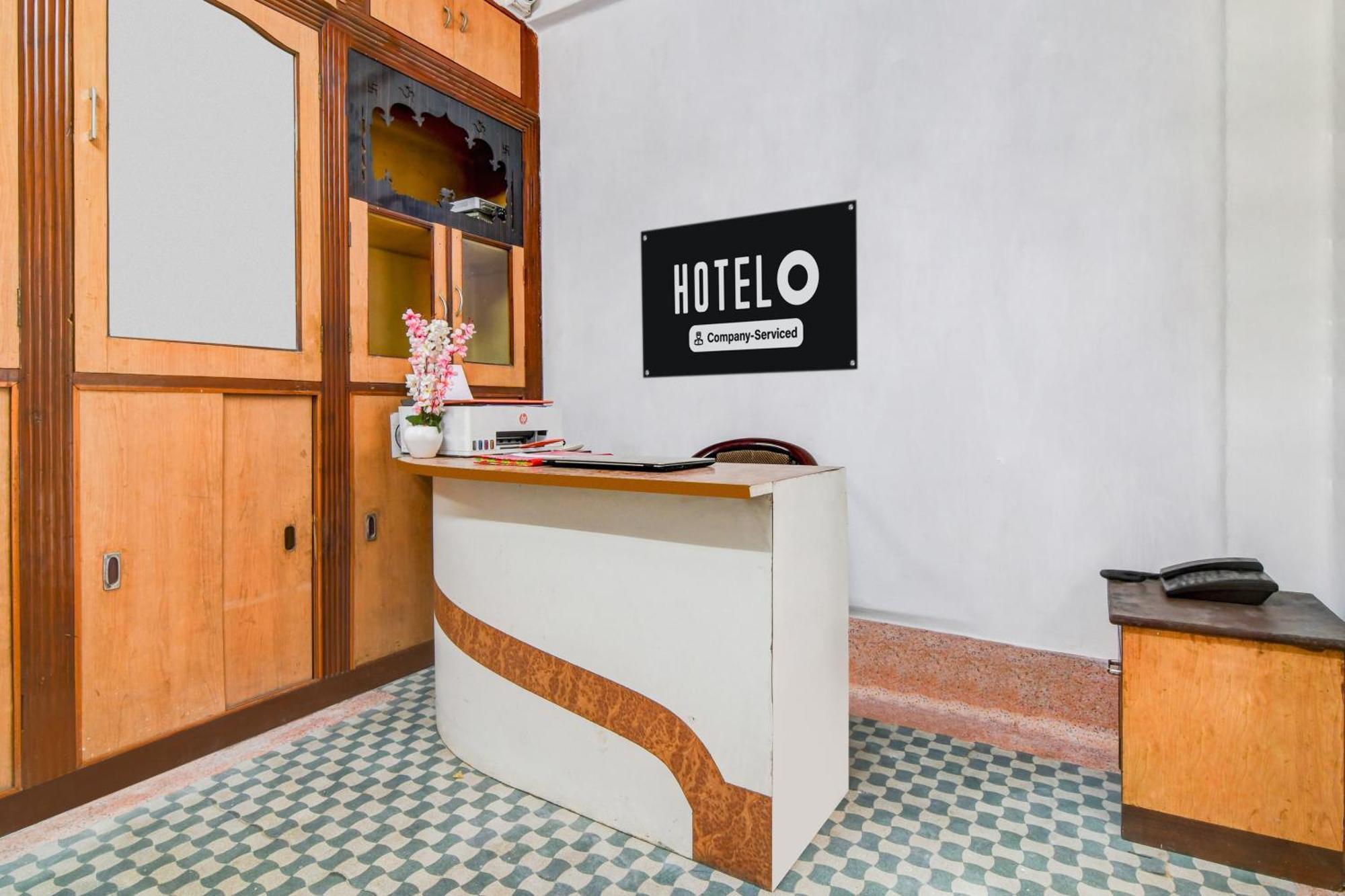 Super Hotel O Lenin Sarani Колката Екстериор снимка
