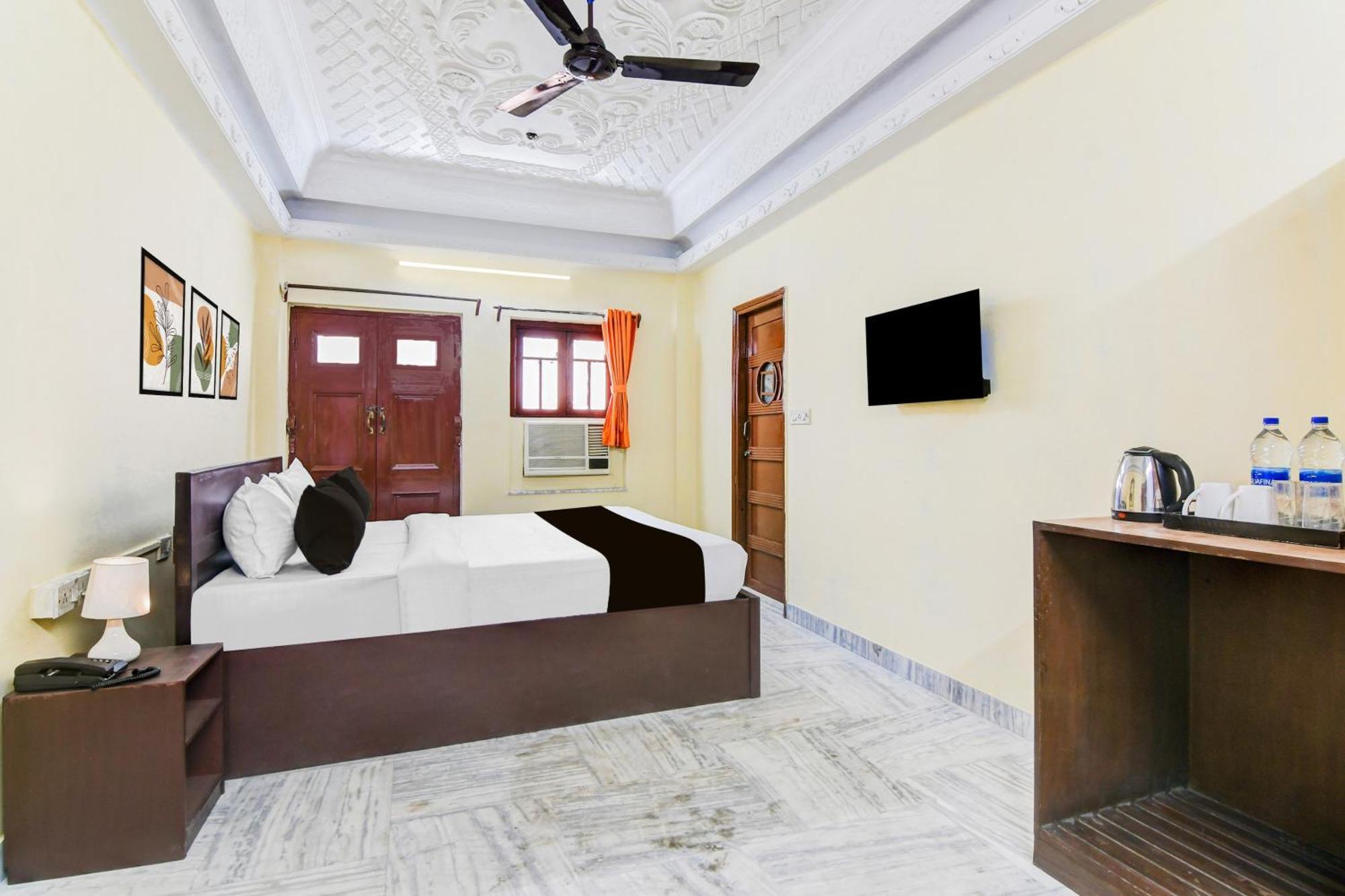 Super Hotel O Lenin Sarani Колката Екстериор снимка